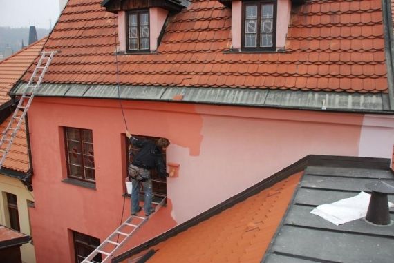 fasády oprava - v ulici U Lužického semináře Praha 1 